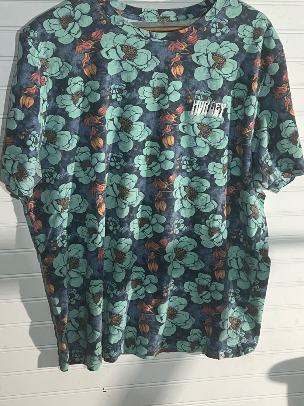 Hurley Floral Short Sleeve Tee Teal, Blue, Orange Skate Fashion Beach Vacation